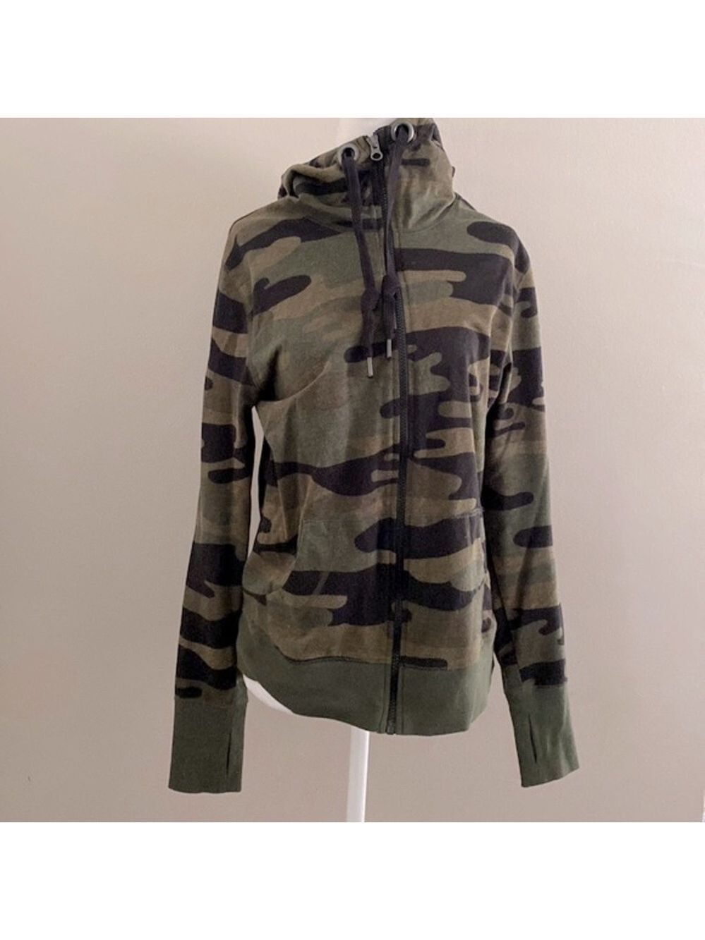 Xersion camouflage high neck zip up jacket